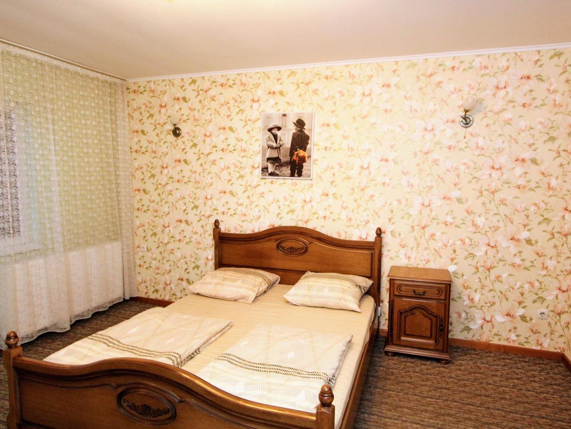 Затишний Міні-Готель "Rosky" Yasinia Quarto foto